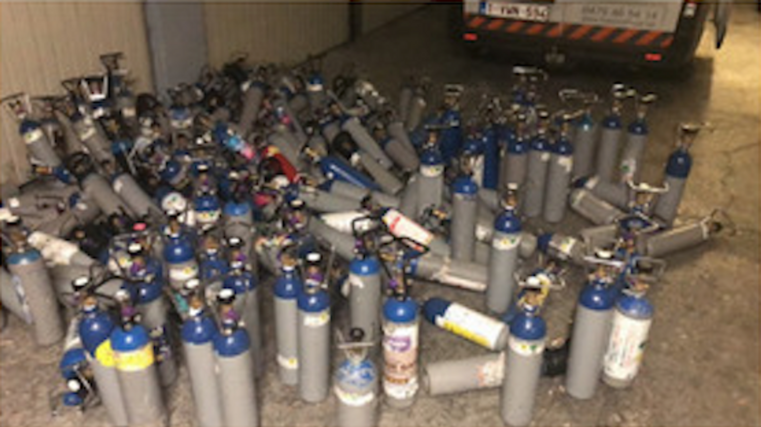 2.000 bouteilles de gaz hilarant saisies à Montreuil